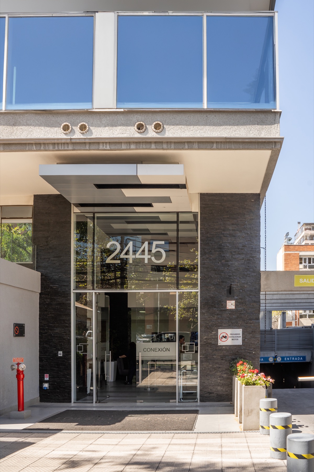 Edificio del estudio en Santiago